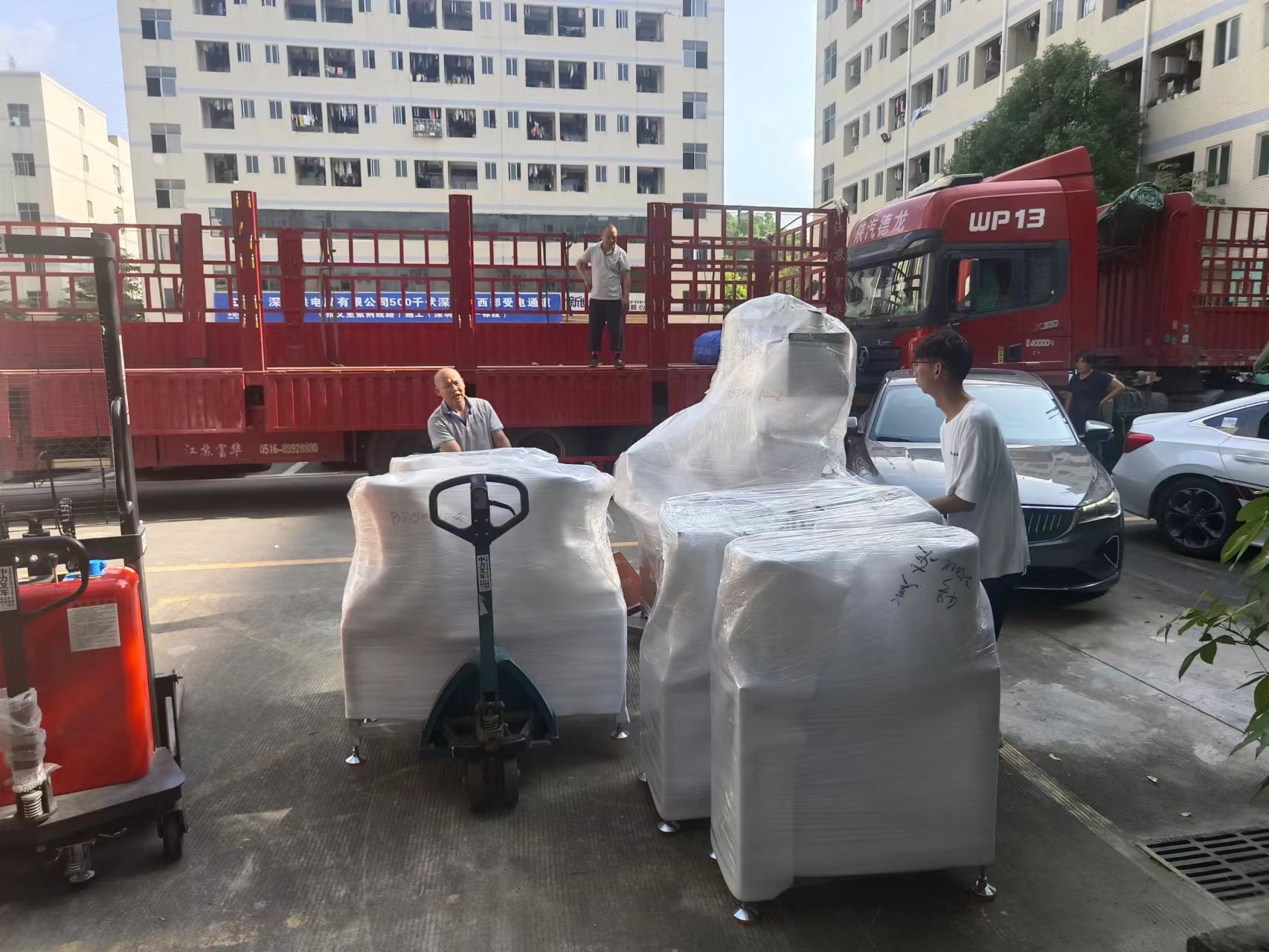  公海贵宾会员检测中心科技-美东汇成医疗自动化设备今日交付